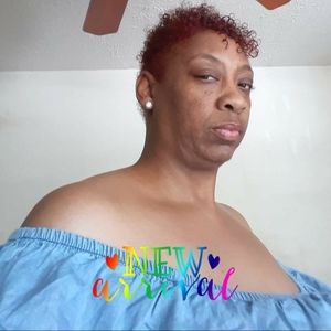 Meet your Posher, Janel